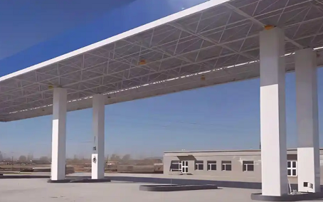 金昌钢结构加油站罩棚_螺栓球网架_挑檐_形象柱!